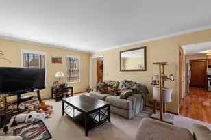 2908 Devonshire Ct, Waukesha, WI 53188 - Photo 11
