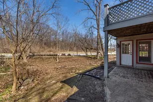 2908 Devonshire Ct, Waukesha, WI 53188 - Photo 33