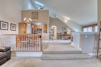 W206N16708  Blackberry Cir, Jackson, WI 53037 - Photo 5