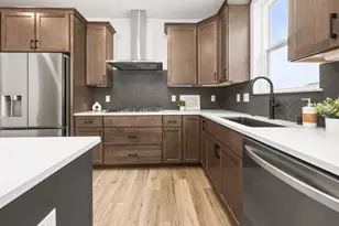 N73W17723 Mineral Dr, Menomonee Falls, WI 53051 - Photo 13