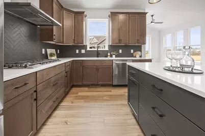 N73W17723  Mineral Dr, Menomonee Falls, WI 53051 - Photo 13