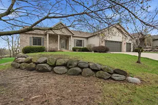 2368 Stonehaven Dr, Sun Prairie, WI 53590 - Photo 59