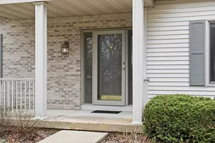 2368 Stonehaven Dr, Sun Prairie, WI 53590 - Photo 3
