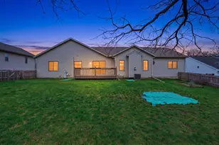 2368 Stonehaven Dr, Sun Prairie, WI 53590 - Photo 53