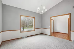 2368 Stonehaven Dr, Sun Prairie, WI 53590 - Photo 5