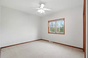 2368 Stonehaven Dr, Sun Prairie, WI 53590 - Photo 33