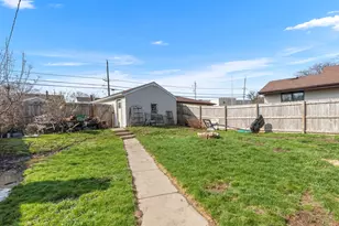 2809 E Armour Ave, Saint Francis, WI 53235 - Photo 13