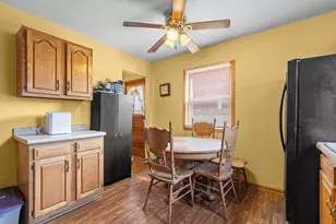 2809 E Armour Ave, Saint Francis, WI 53235 - Photo 3