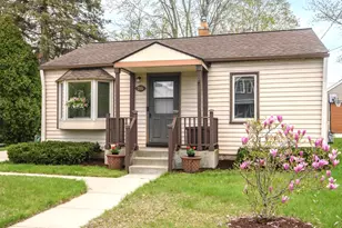 2615 E Denton Ave, Saint Francis, WI 53235 - Photo 23