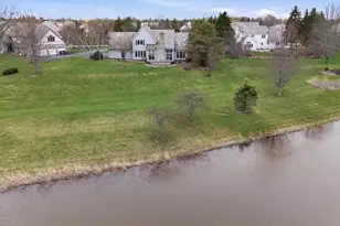 702 W Haddonstone Pl, Mequon, WI 53092 - Photo 37