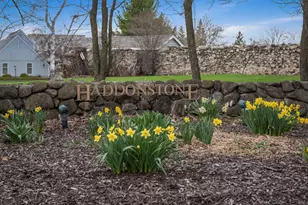 702 W Haddonstone Pl, Mequon, WI 53092 - Photo 3