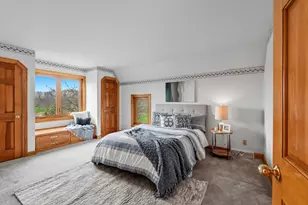 702 W Haddonstone Pl, Mequon, WI 53092 - Photo 39