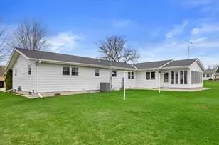 864 Mayer Ln, Mayville, WI 53050 - Photo 37