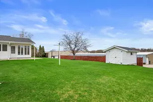 864 Mayer Ln, Mayville, WI 53050 - Photo 39