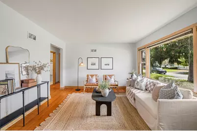 3230 N 106th St, Wauwatosa, WI 53222 - Photo 5