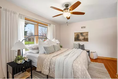 3230 N 106th St, Wauwatosa, WI 53222 - Photo 15