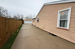 3030 Gates St, Racine, WI 53403 - Photo 7