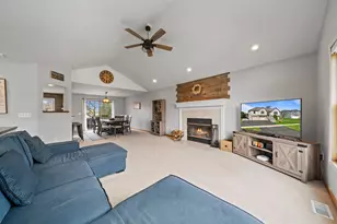 198 Lynne Dr, Twin Lakes, WI 53181 - Photo 3