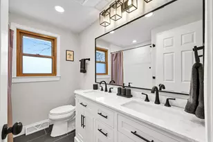 1101 W County Line Rd, Bayside, WI 53217 - Photo 27