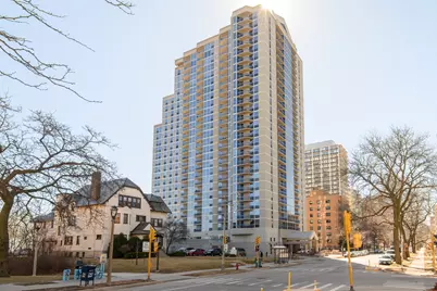 1660 N Prospect Ave #805, Milwaukee, WI 53202 - Photo 3