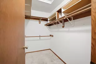 4615 S Delphine Dr, New Berlin, WI 53151 - Photo 15