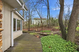 4615 S Delphine Dr, New Berlin, WI 53151 - Photo 27