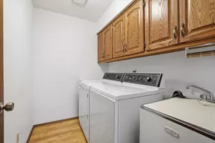 4615 S Delphine Dr, New Berlin, WI 53151 - Photo 25