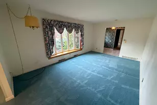 811 Ellen Ln, Fond du Lac, WI 54935 - Photo 3
