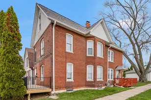 729 Montana Ave, South Milwaukee, WI 53172 - Photo 3