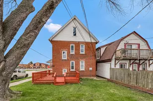 729 Montana Ave, South Milwaukee, WI 53172 - Photo 5