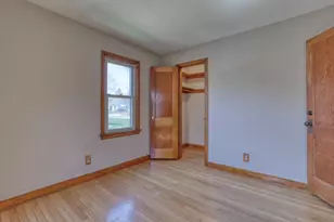 8621 W Montana Ave, West Allis, WI 53227 - Photo 9