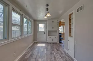 8621 W Montana Ave, West Allis, WI 53227 - Photo 3