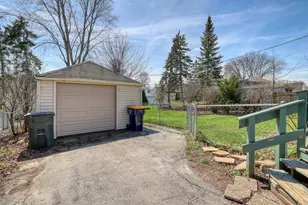 8621 W Montana Ave, West Allis, WI 53227 - Photo 27