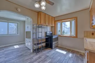 8621 W Montana Ave, West Allis, WI 53227 - Photo 5