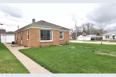 3115  La Salle St, Racine, WI 53402 - Photo 3