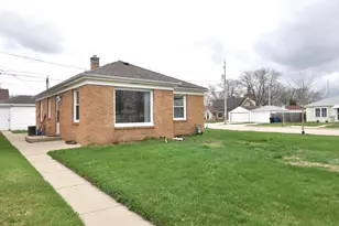 3115 Lasalle St, Racine, WI 53402 - Photo 3