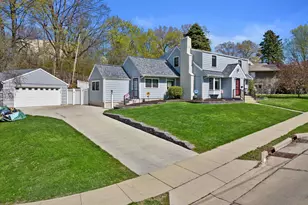 1423 St Charles St, Wauwatosa, WI 53213 - Photo 35