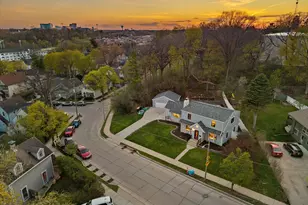 1423 St Charles St, Wauwatosa, WI 53213 - Photo 57