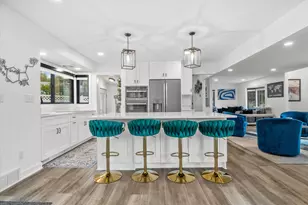 1423 St Charles St, Wauwatosa, WI 53213 - Photo 9