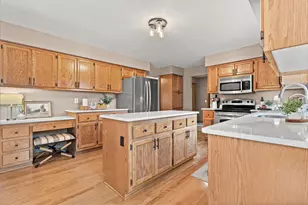 3304 River Vly Rd, Waukesha, WI 53189 - Photo 9