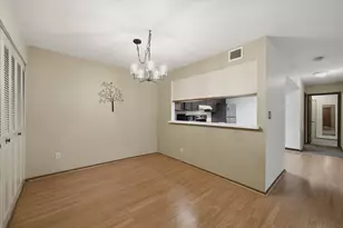 345 Park Hill Dr, Pewaukee, WI 53072 - Photo 5