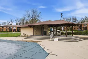 345 Park Hill Dr, Pewaukee, WI 53072 - Photo 19
