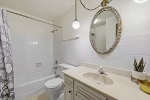 345 Park Hill Dr, Pewaukee, WI 53072 - Photo 11