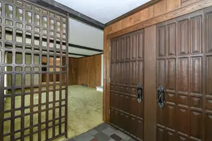 W160N8462 Donald Ct, Menomonee Falls, WI 53051 - Photo 13
