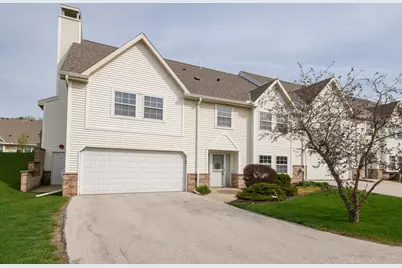 355  Jennifer Ln, Brookfield, WI 53045 - Photo 1