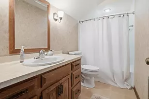 2009 Deerfield Dr, Saukville, WI 53080 - Photo 23