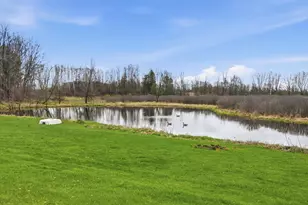 2009 Deerfield Dr, Saukville, WI 53080 - Photo 33