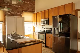 720 S Marquette St, Racine, WI 53403 - Photo 3