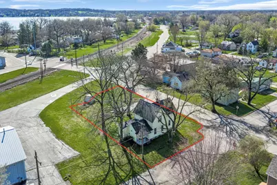 202 E Park St, Silver Lake, WI 53170 - Photo 41