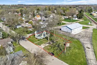 202 E Park St, Silver Lake, WI 53170 - Photo 37